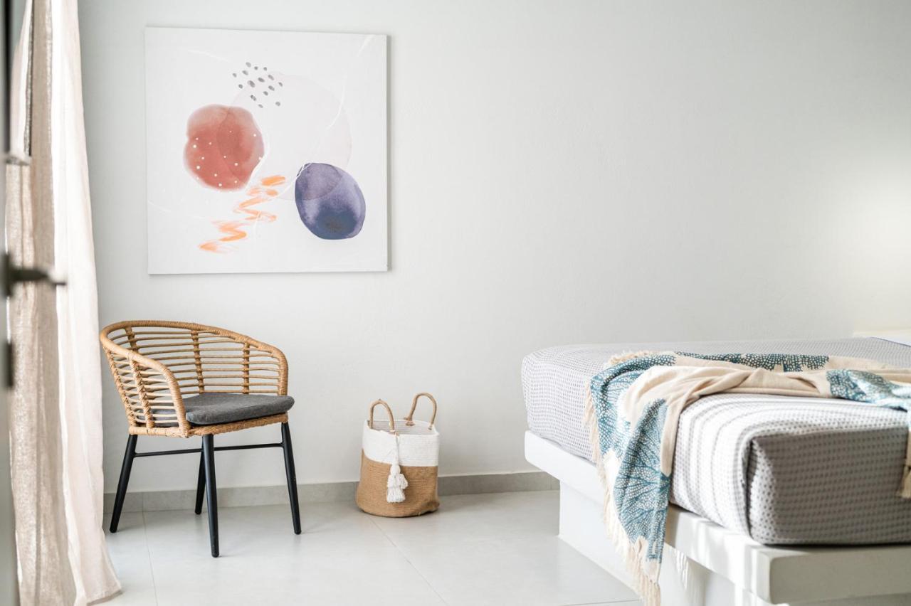 Agkidia Naxos Skyline Deluxe Villas מראה חיצוני תמונה
