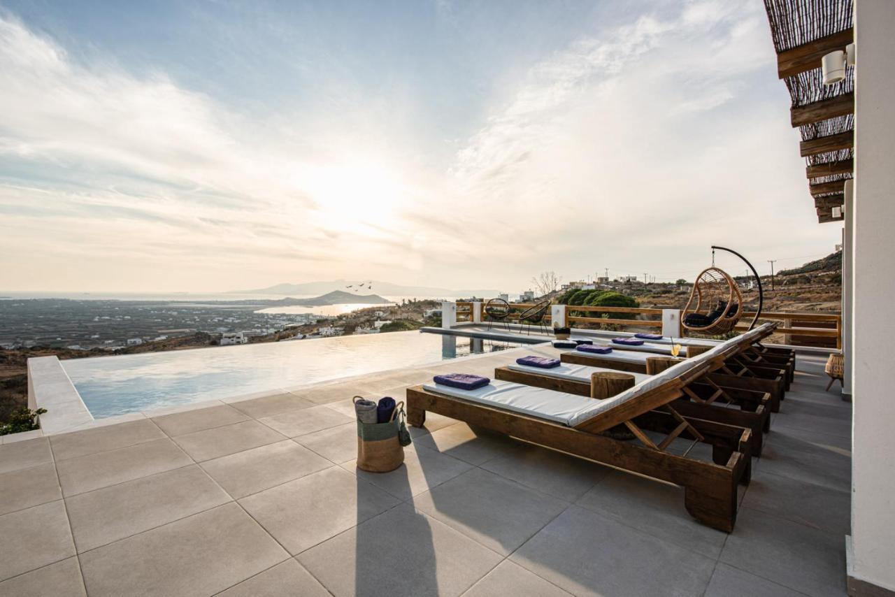 Agkidia Naxos Skyline Deluxe Villas מראה חיצוני תמונה